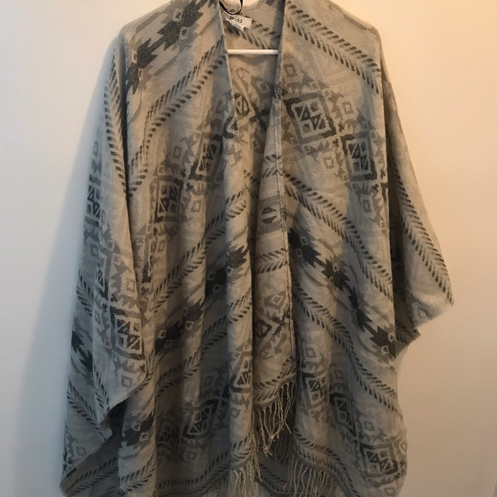 Gorgeous native print shrug.  NWOT. One size